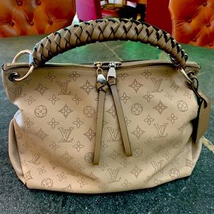 Louis Vuitton Beauborg Hobo